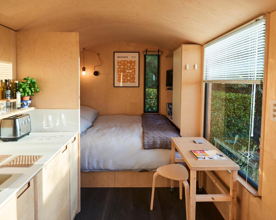 Hut64 Villa Alderbury Buitenkant foto