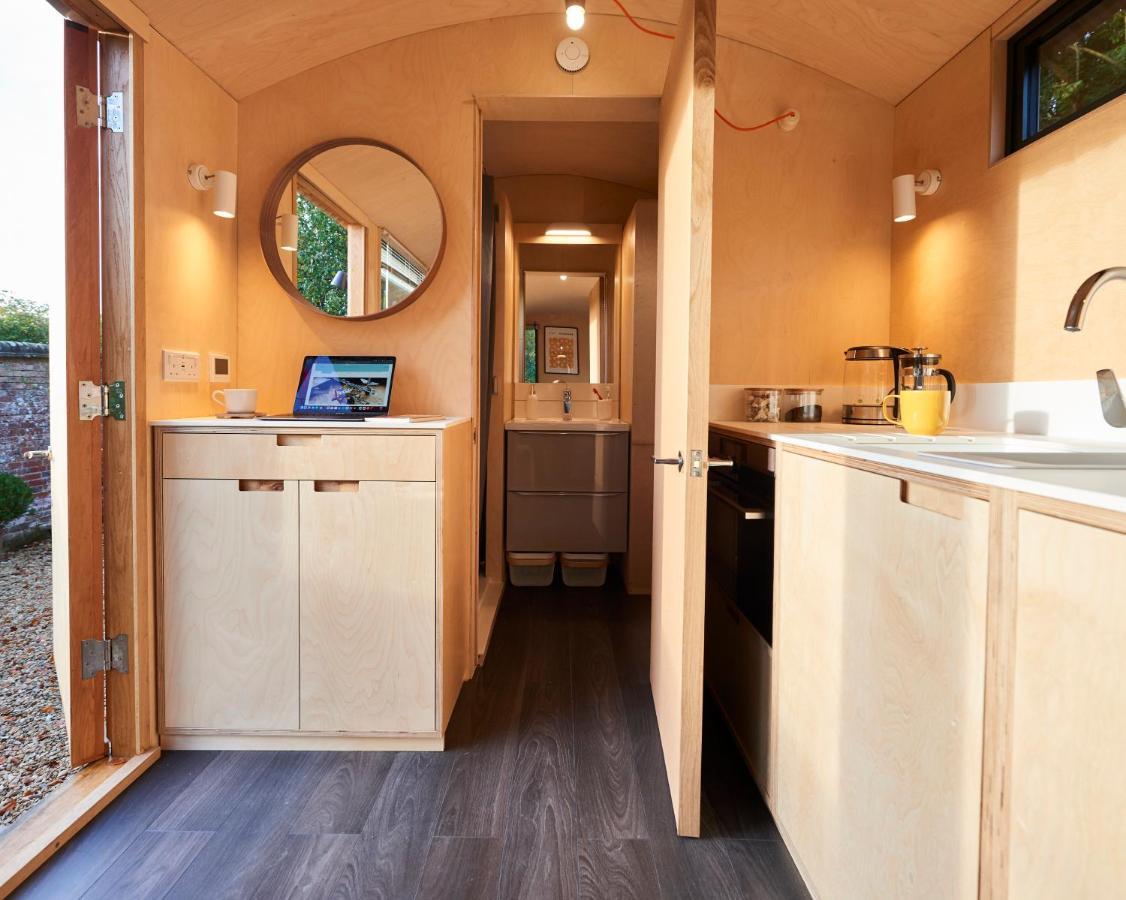 Hut64 Villa Alderbury Buitenkant foto