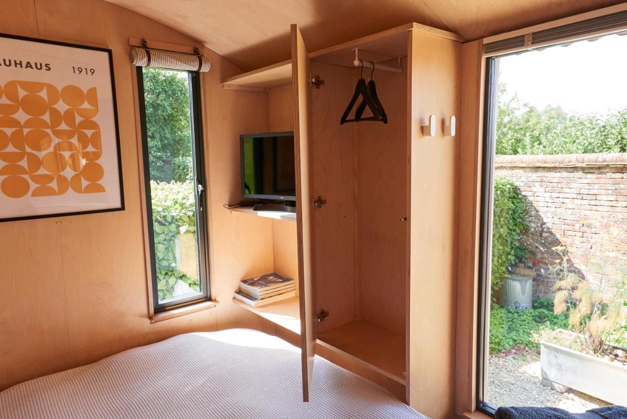 Hut64 Villa Alderbury Buitenkant foto