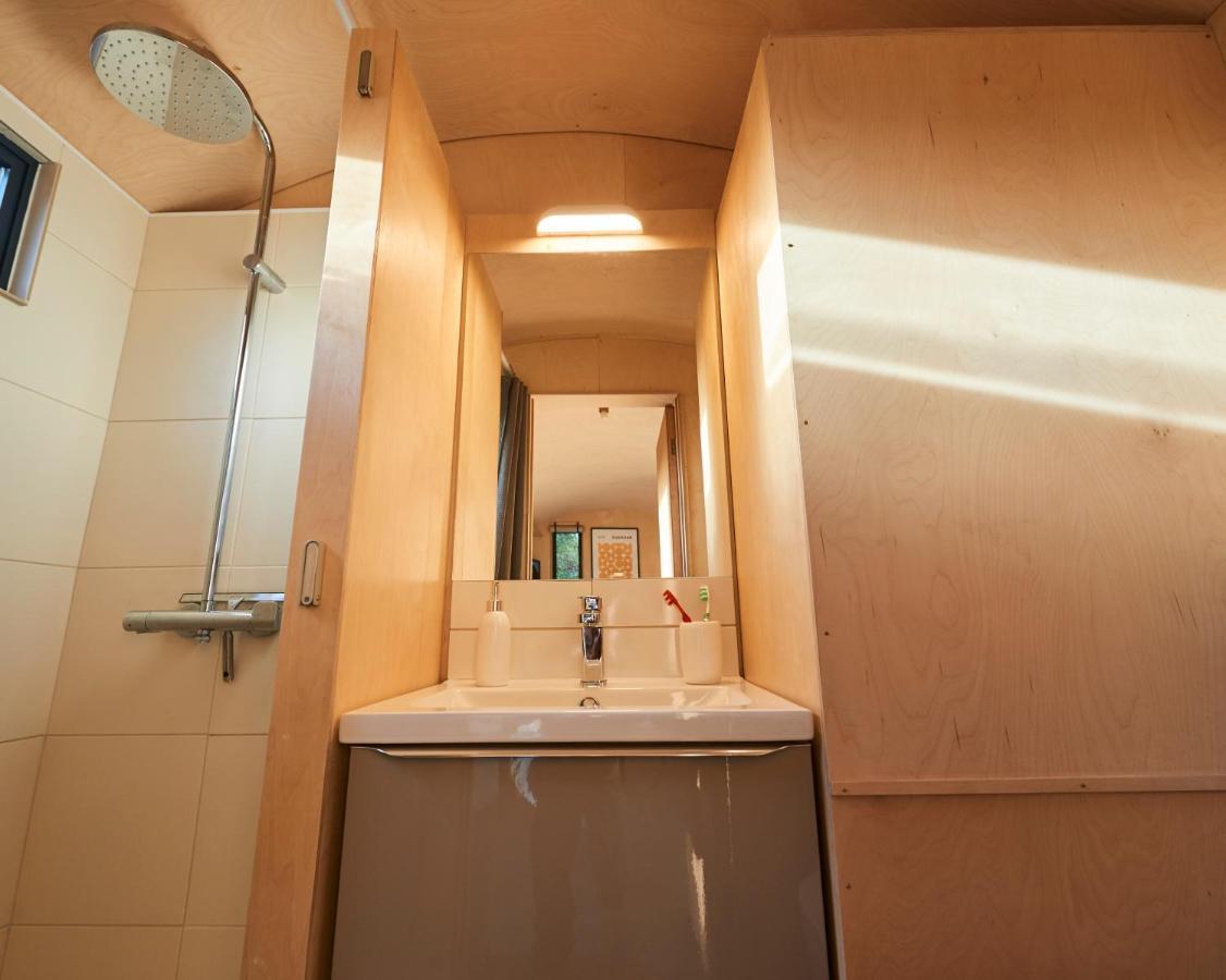 Hut64 Villa Alderbury Buitenkant foto